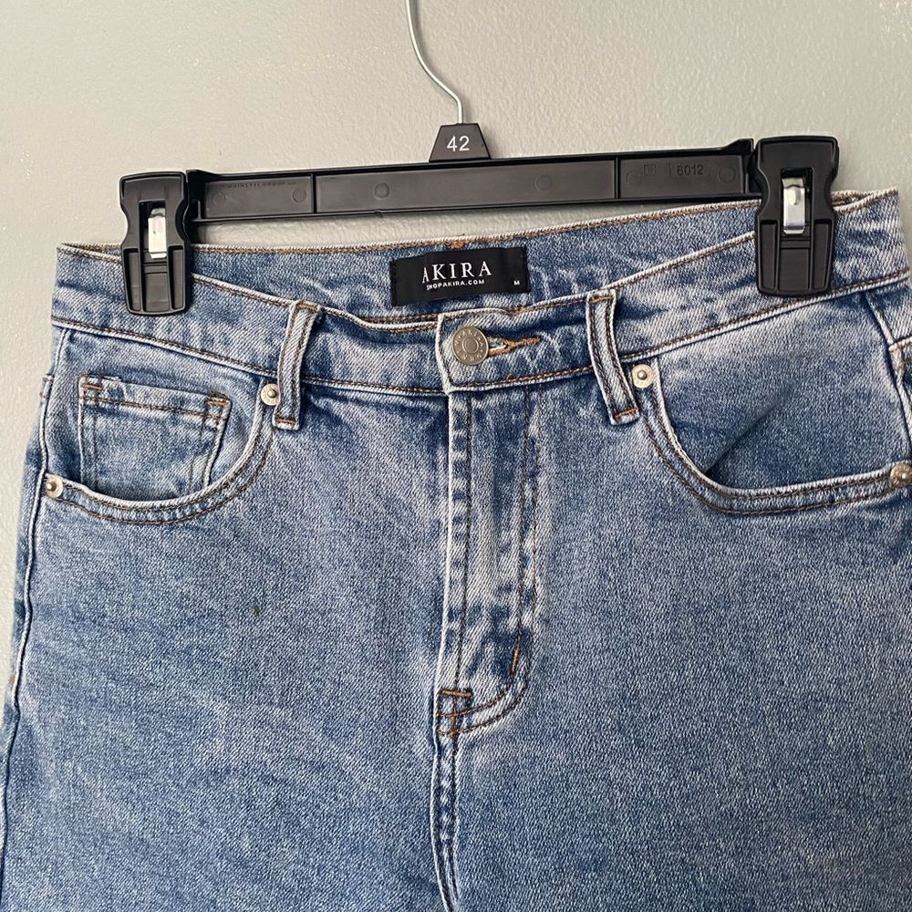 AKIRA Bermuda Jean Cut-off Shorts size M - Picture 2 of 8
